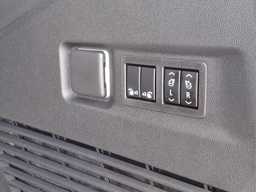 Certified 2026 GMC Yukon XL Denali Ultimate AWD/4WD image 20