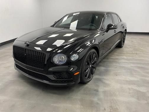 Used 2021 Bentley Flying Spur V8 AWD/4WD image 2