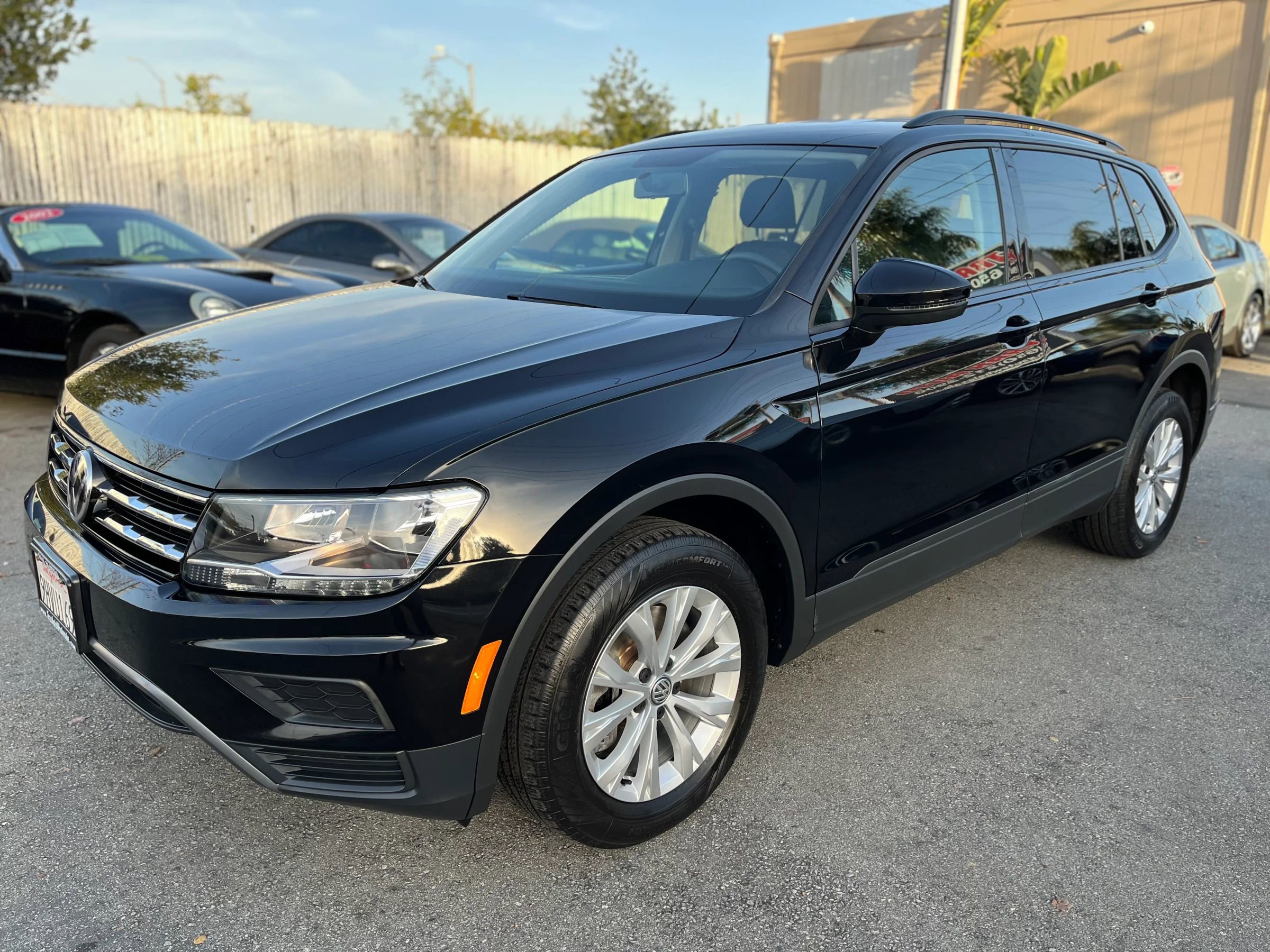 Used 2020 Volkswagen Tiguan S FWD image 3
