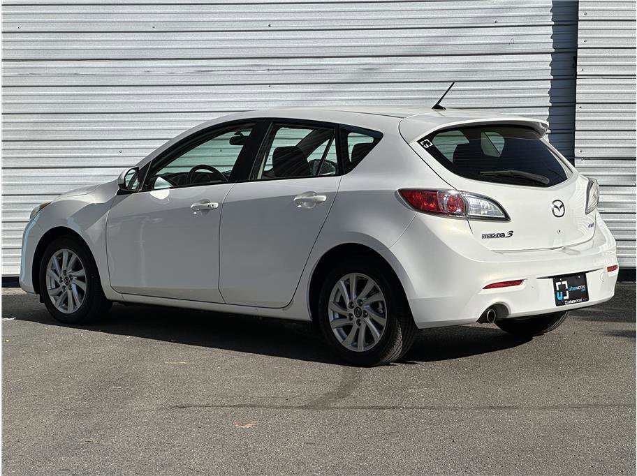 Used 2013 MAZDA MAZDA3 i Touring image 3