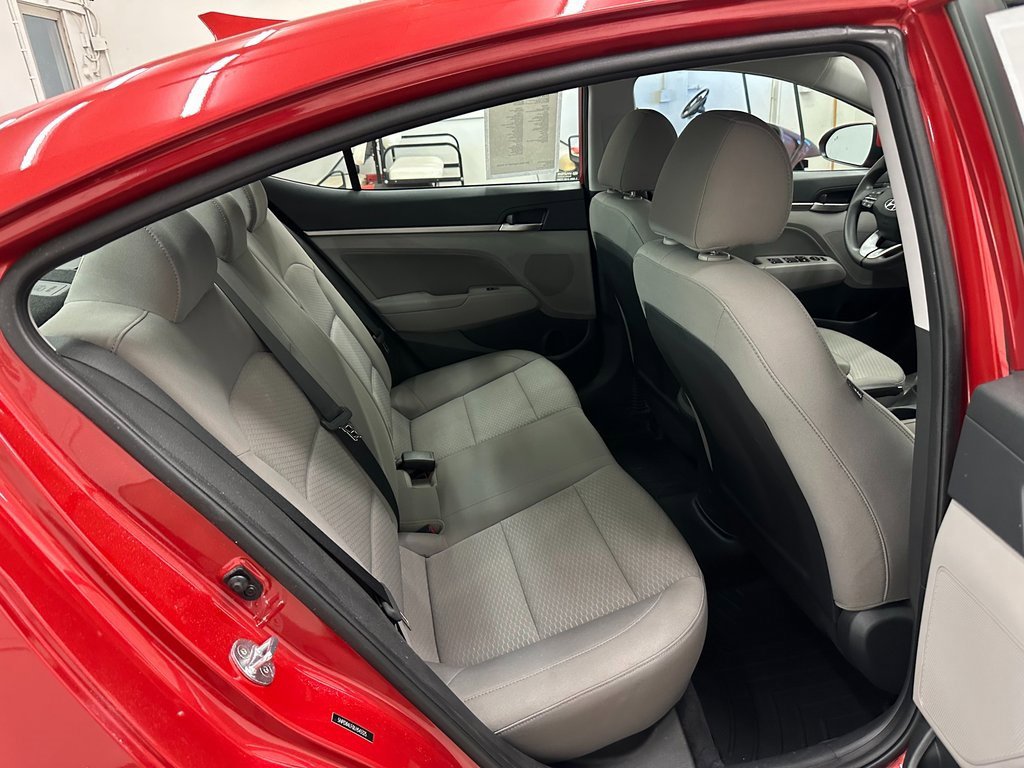 Used 2020 Hyundai Elantra SEL image 24