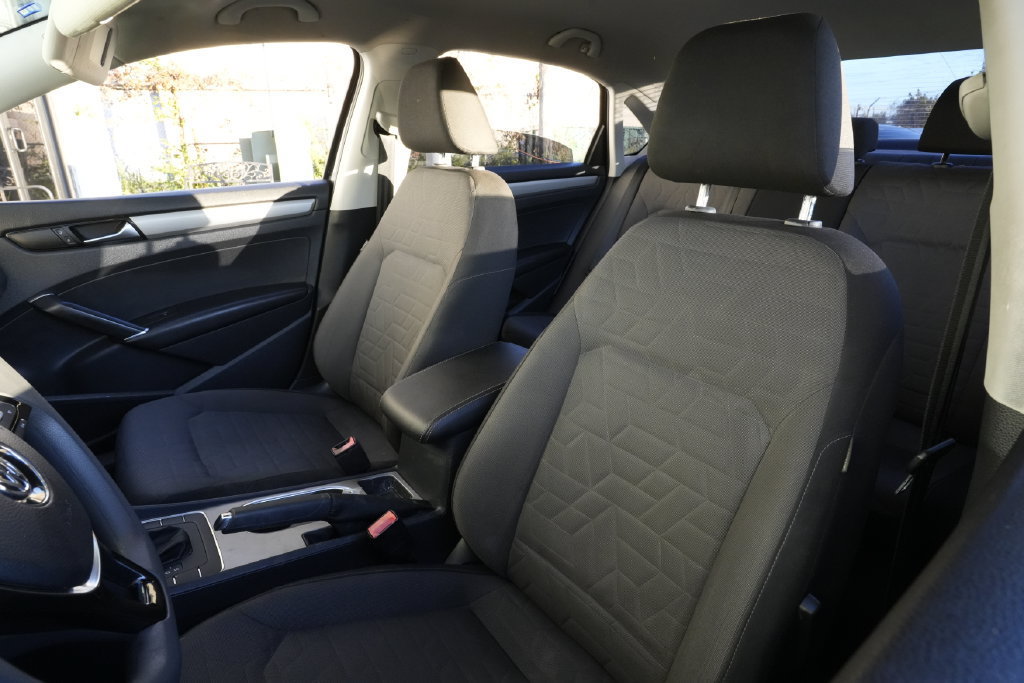 Used 2020 Volkswagen Passat 2.0T S FWD image 22