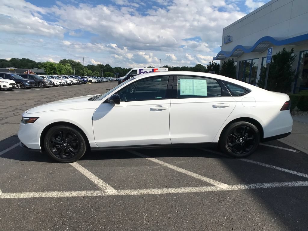 Certified 2025 Honda Accord SE image 7