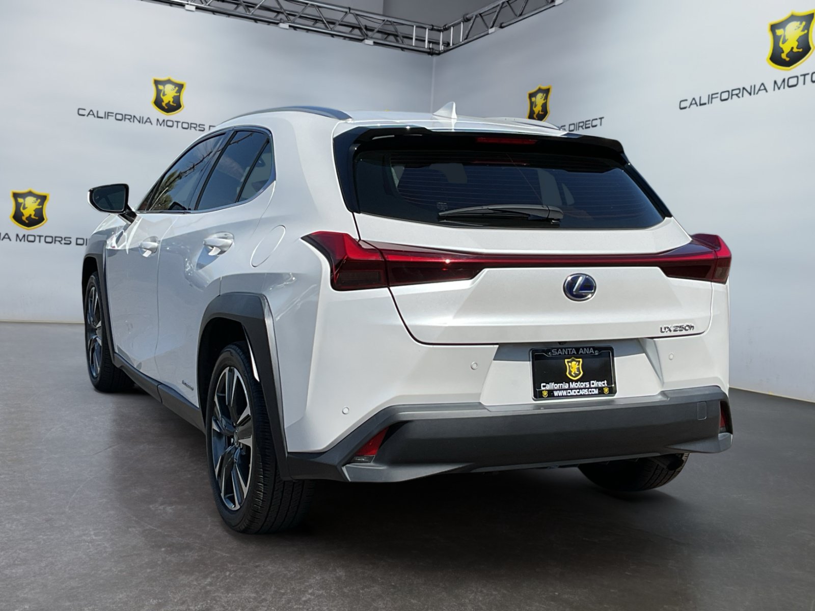 Used 2022 Lexus UX 250h w/ Accessory Package (Z2) AWD/4WD image 7