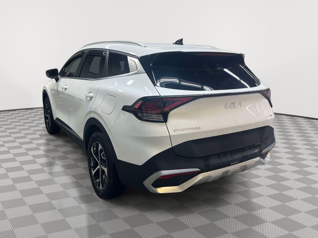 Used 2023 Kia Sportage EX image 4