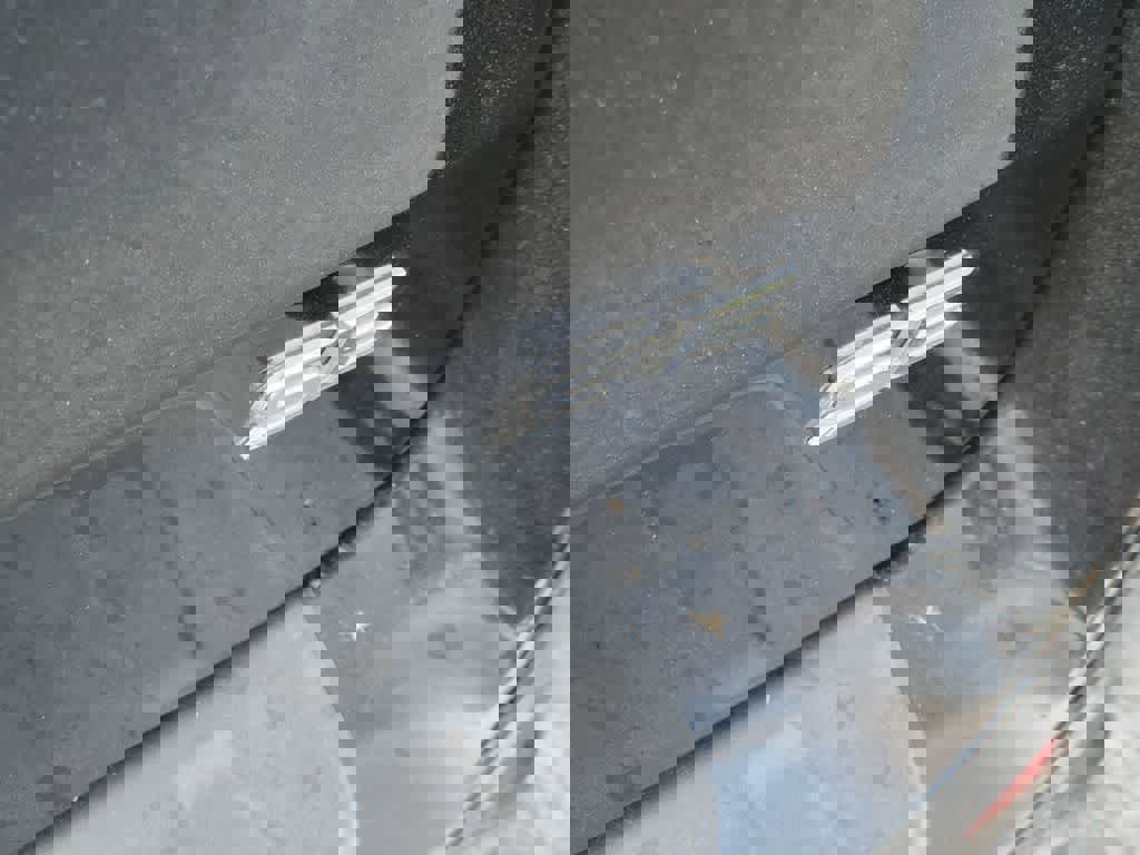 Used 2020 Toyota Sienna SE w/ Carpet Mat Package FWD image 6