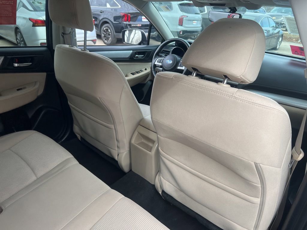 Used 2017 Subaru Outback 2.5i Premium image 18