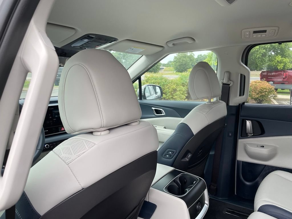 New 2026 Kia Carnival EX FWD image 27