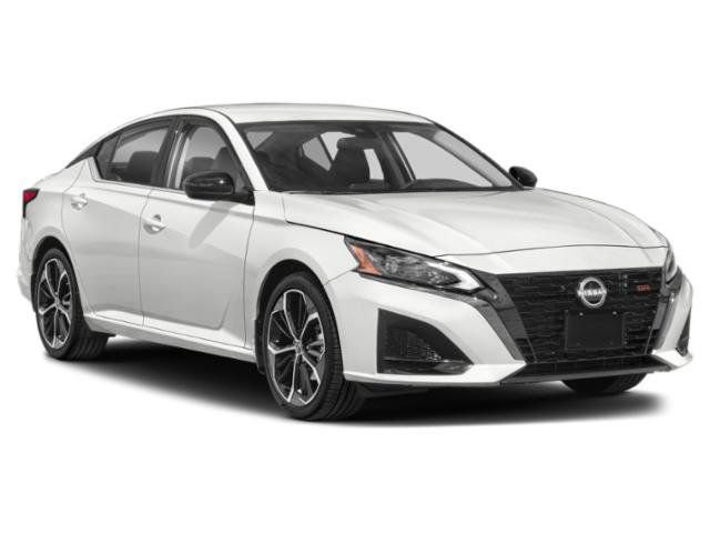 Certified 2023 Nissan Altima 2.5 SR FWD image 9