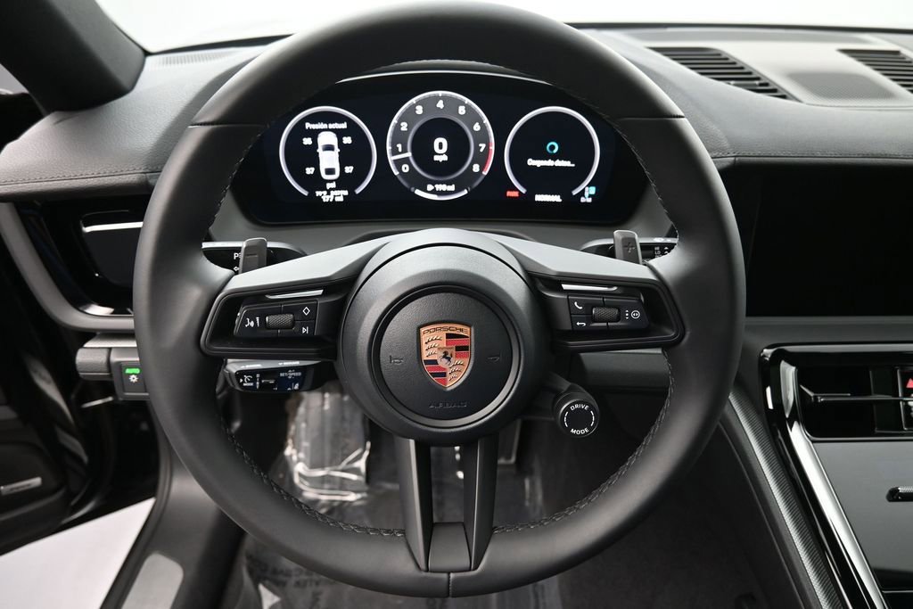 Used 2026 Porsche Panamera image 10