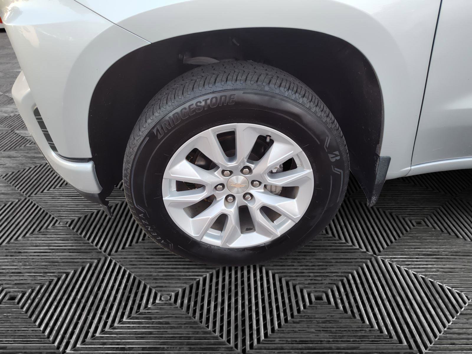 Used 2022 Chevrolet Silverado 1500 Custom image 14