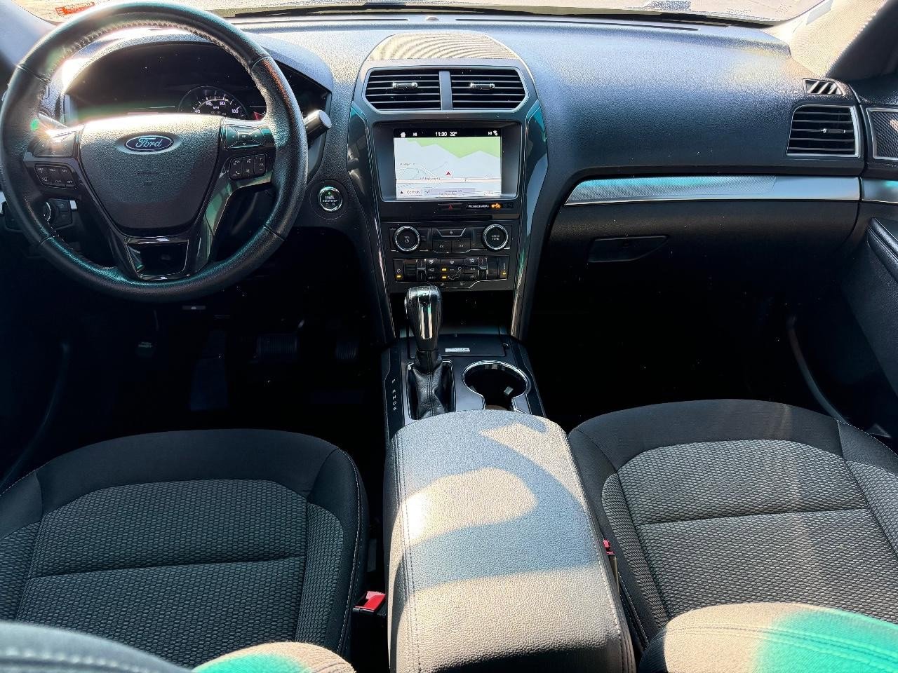 Used 2018 Ford Explorer XLT w/ Equipment Group 201A image 13