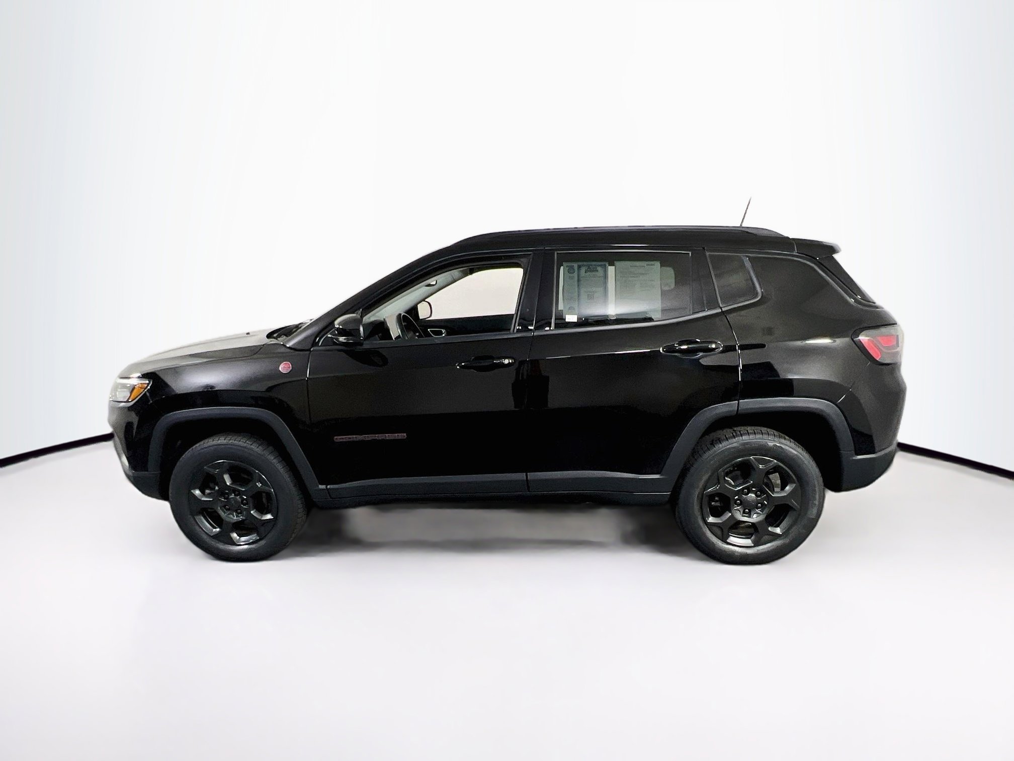 Used 2022 Jeep Compass Trailhawk w/ Trailhawk Elite Group image 8