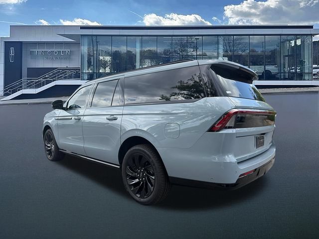 New 2025 Lincoln Navigator L Reserve w/ Jet Appearance Package AWD/4WD image 5