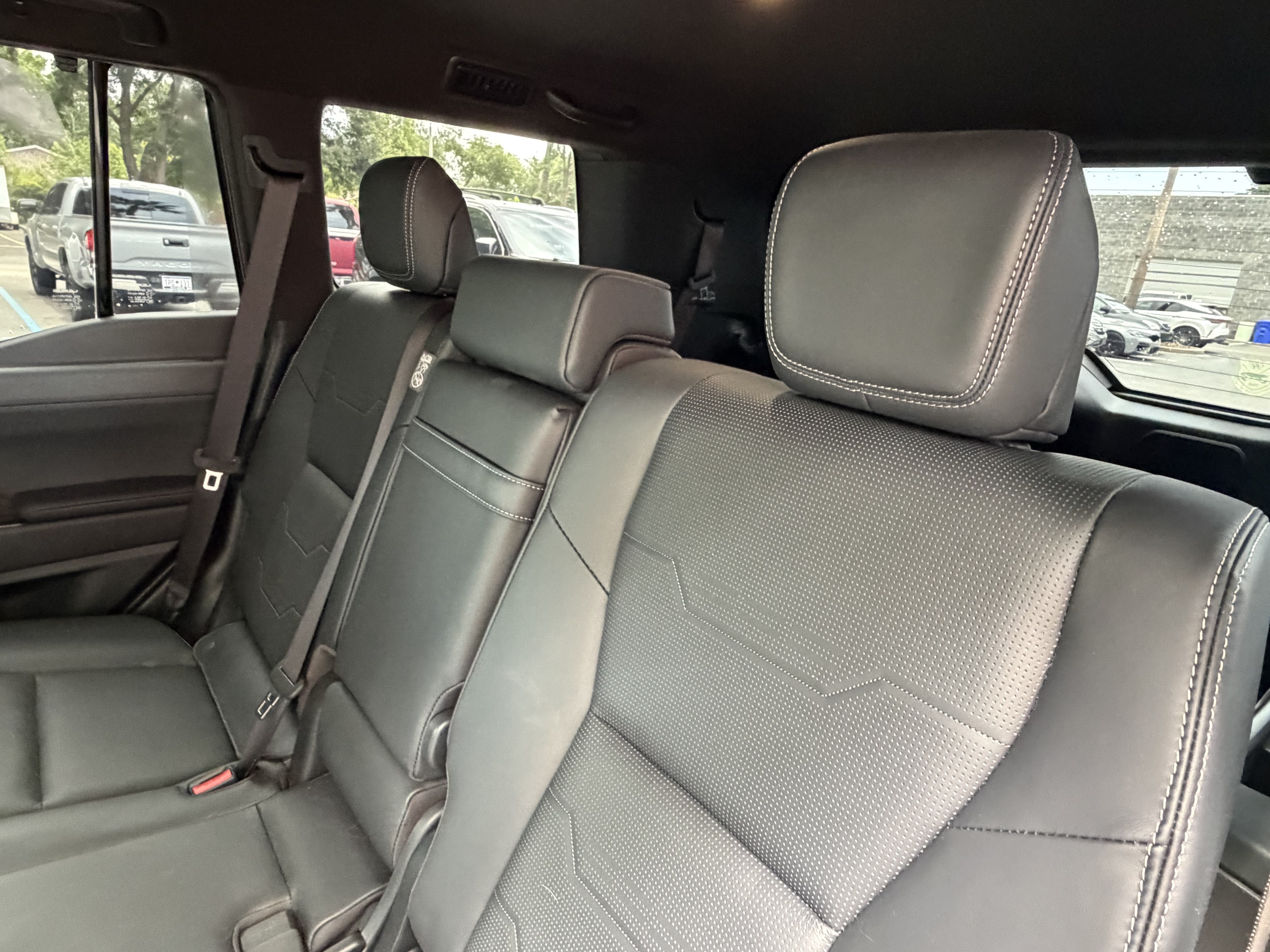 Used 2026 Lexus GX 550 w/ Accessory Package (2T) AWD/4WD image 33