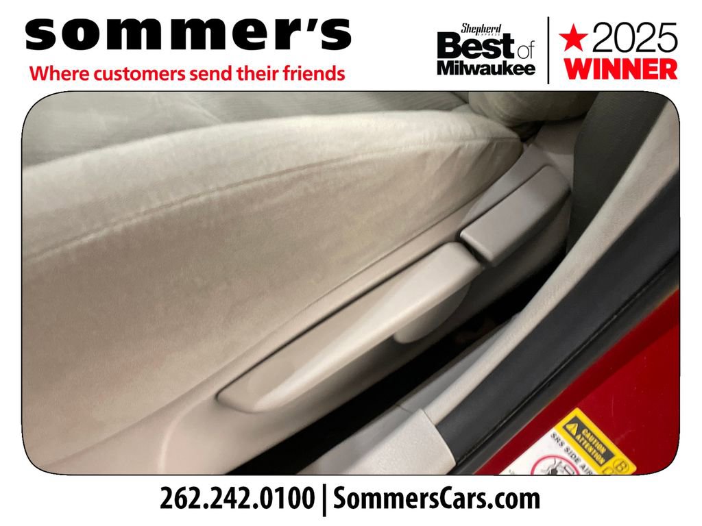 Used 2012 Toyota Corolla LE FWD image 10