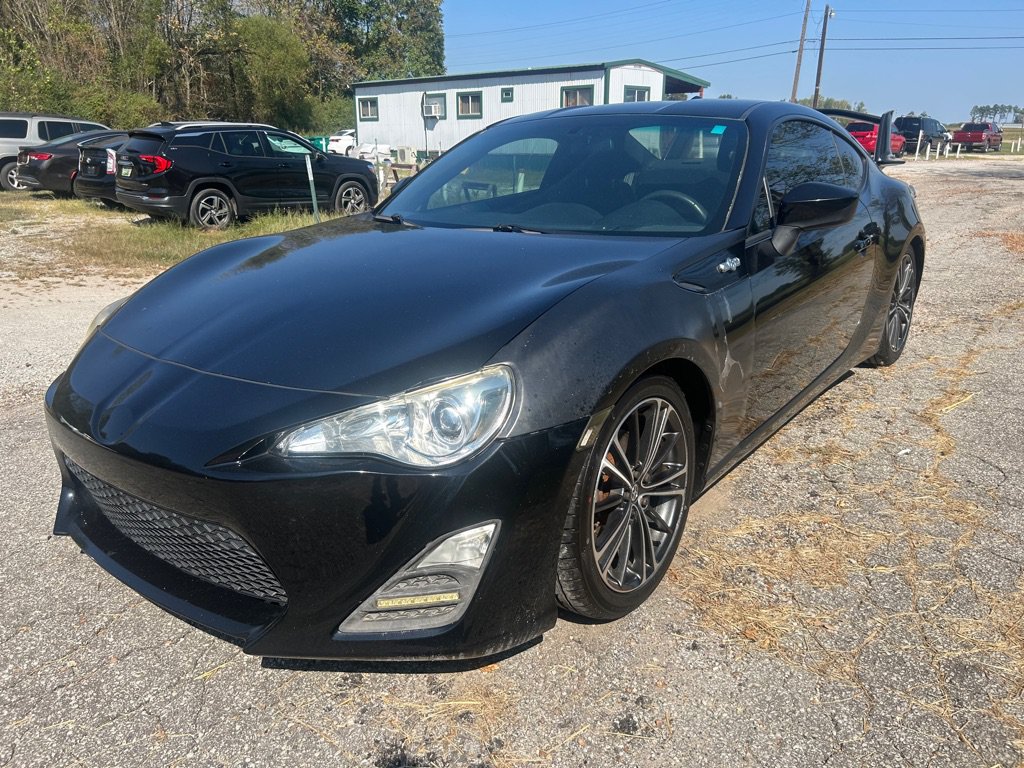 Used 2016 Scion FR-S RWD image 3