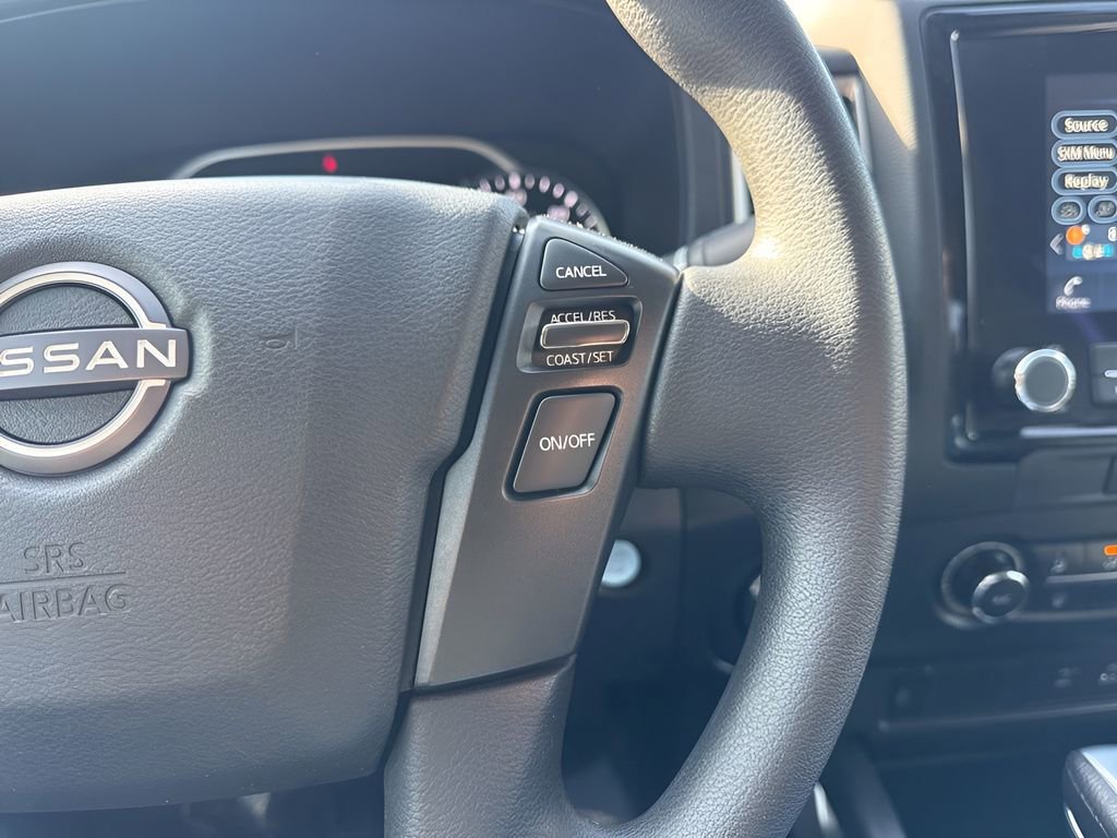Used 2022 Nissan Frontier SV AWD/4WD image 15