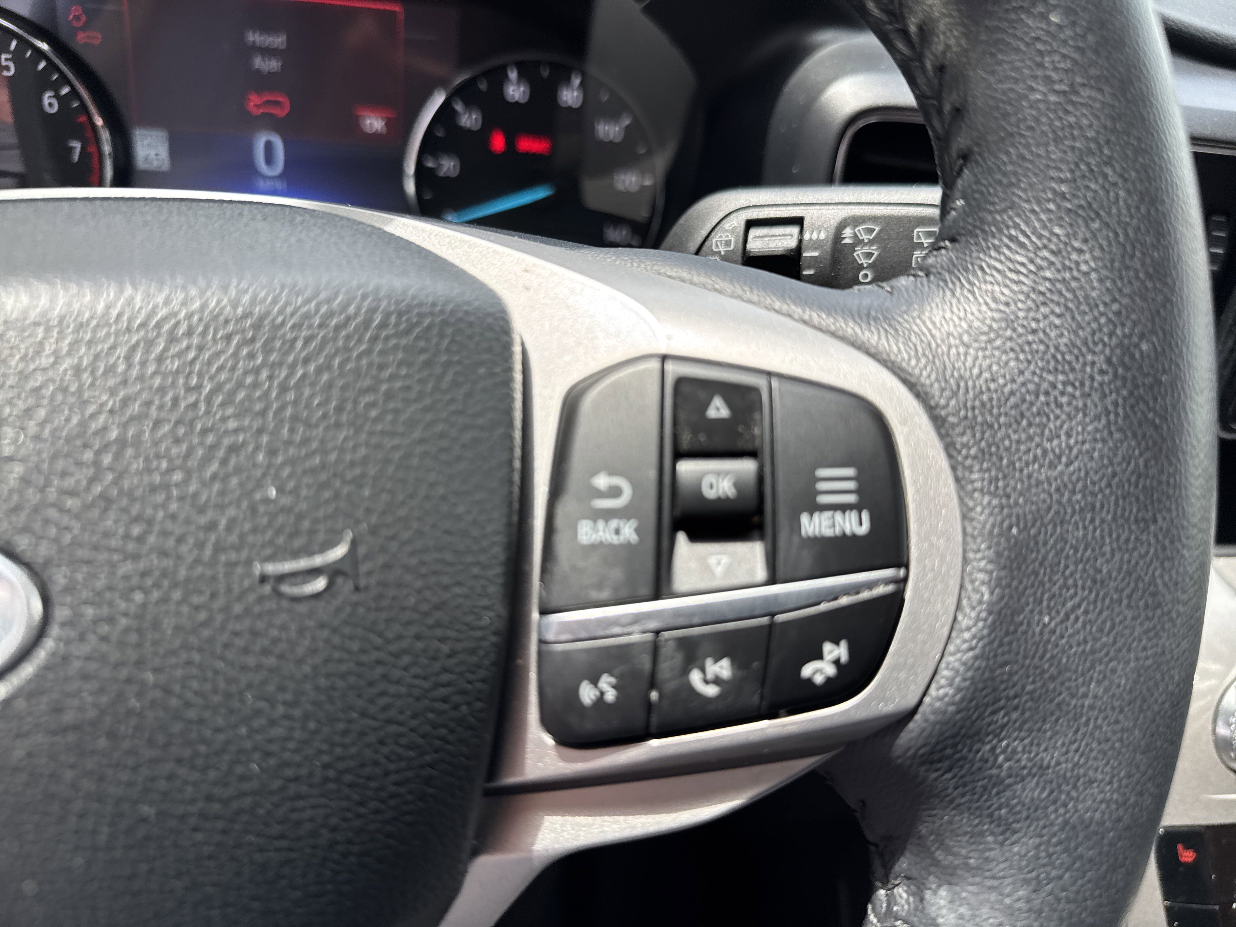 Used 2022 Ford Explorer XLT w/ Equipment Group 202A image 30