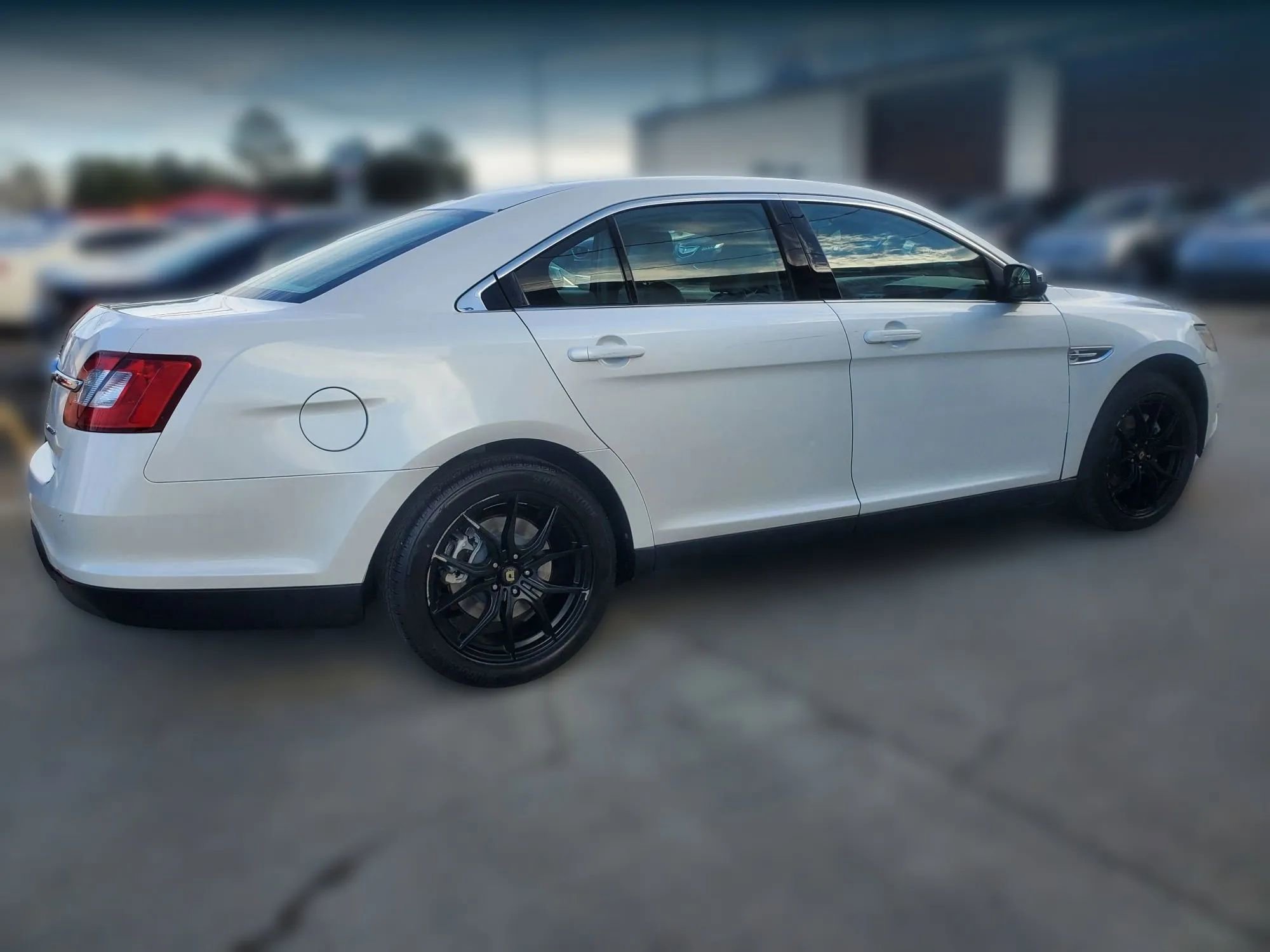 Used 2011 Ford Taurus Limited w/ 303A Rapid Spec Order Code image 16