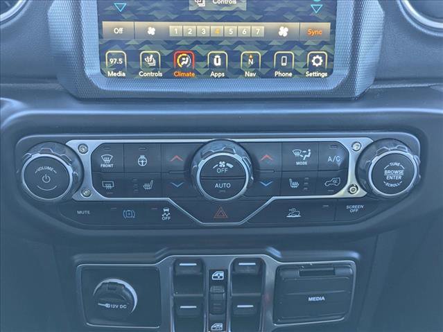 Used 2022 Jeep Wrangler Unlimited Sahara w/ Cold Weather Group image 18