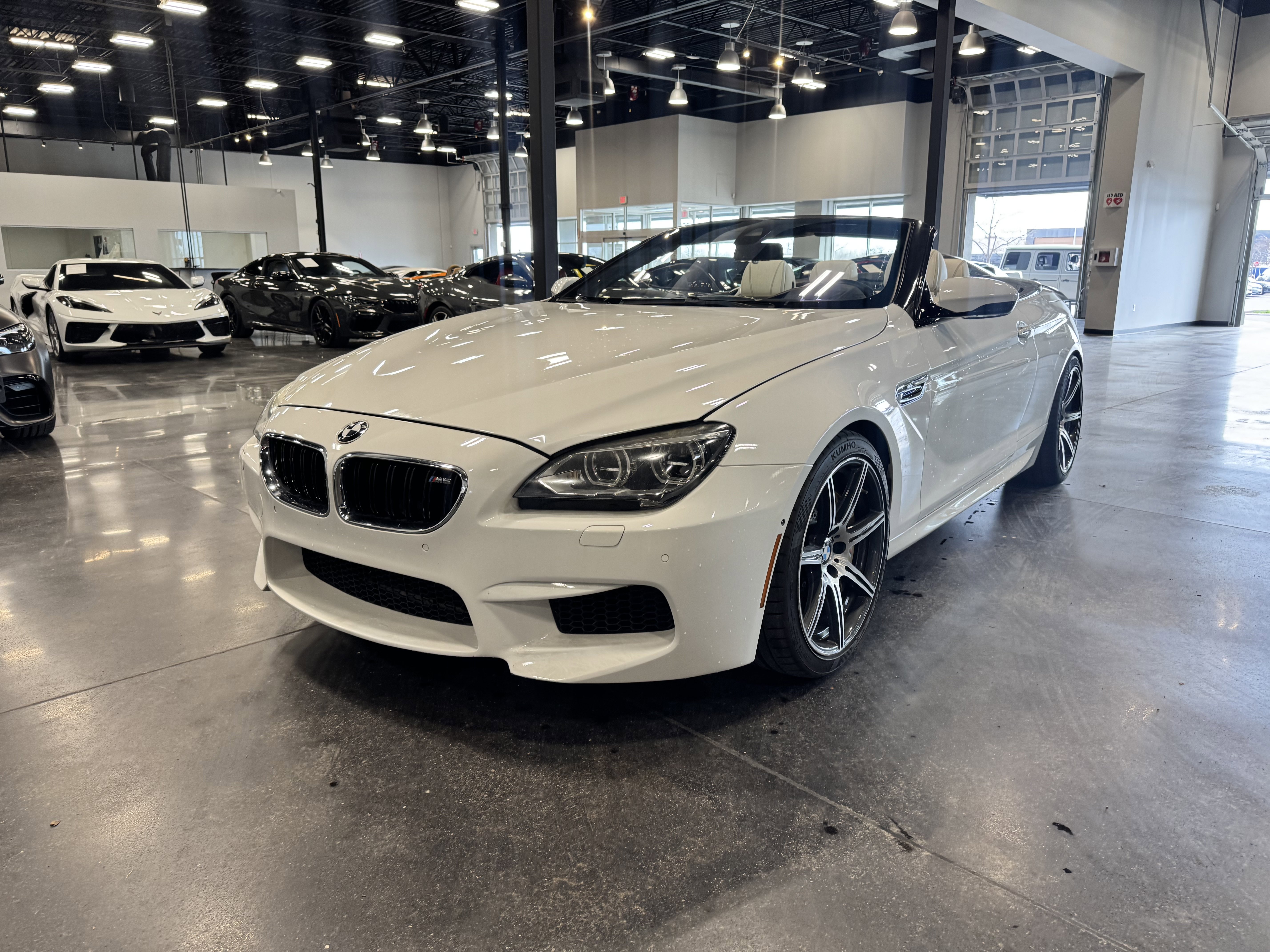 Used 2015 BMW M6 Convertible image 7