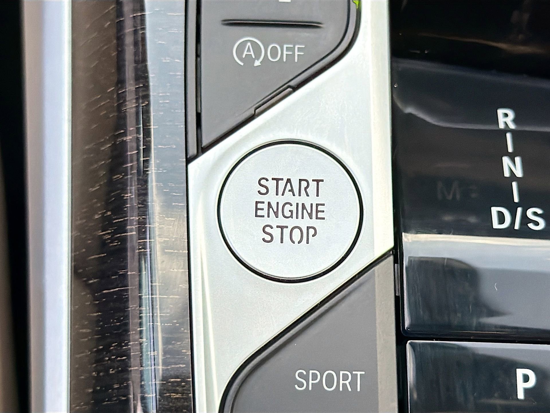 Used 2023 BMW 330i Sedan w/ Driving Assistance Package image 38