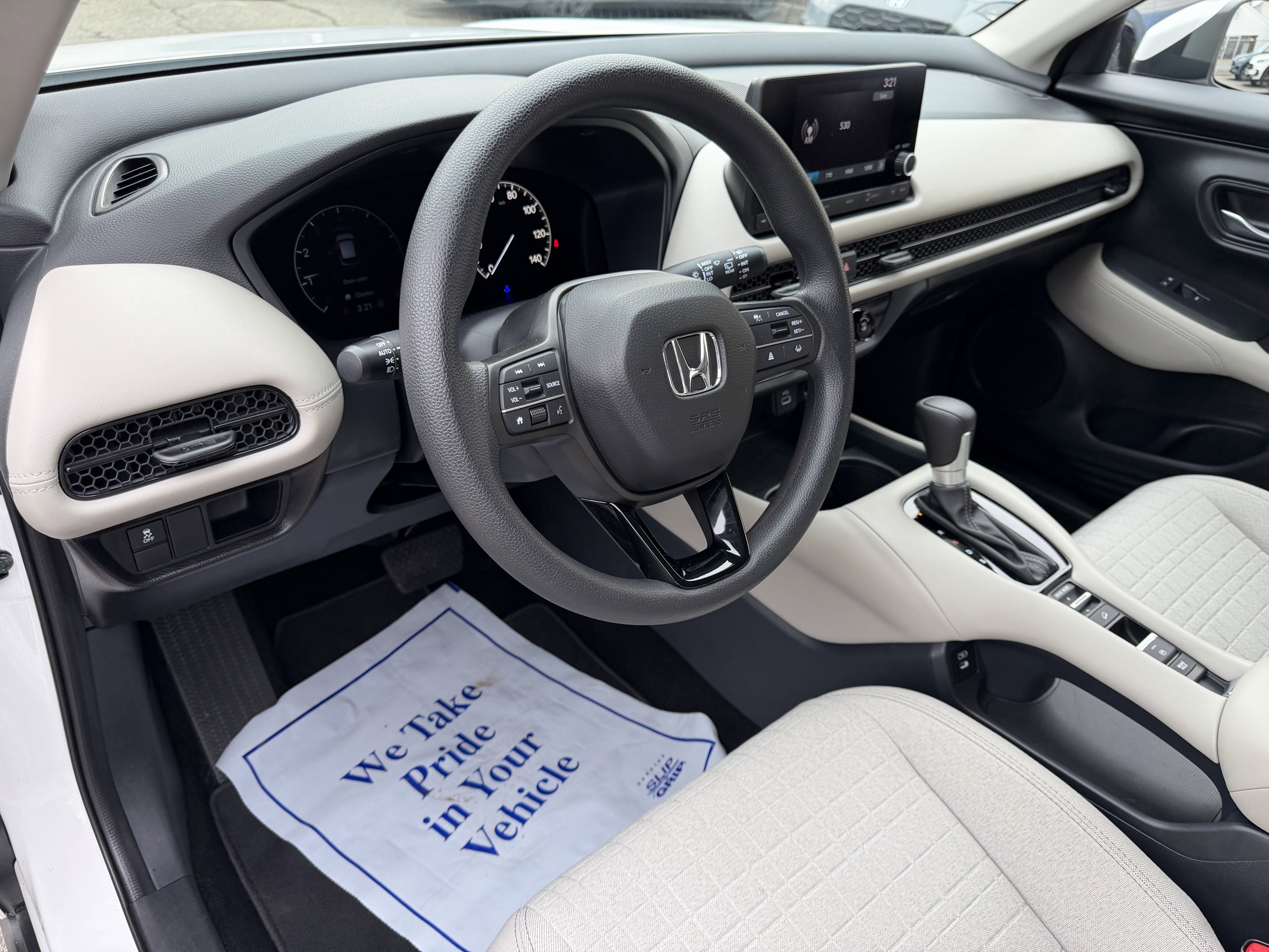 Used 2025 Honda HR-V LX image 13