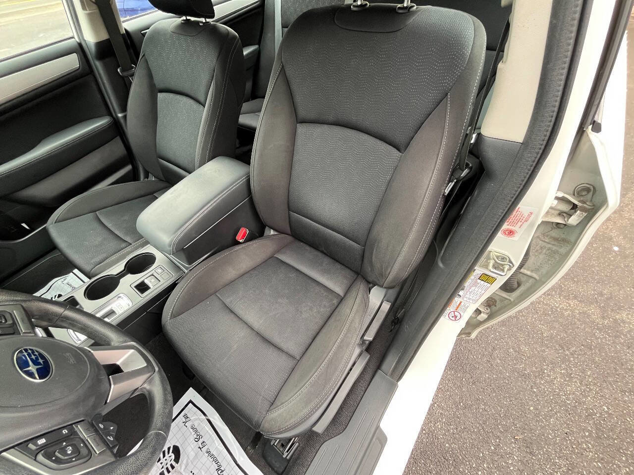 Used 2016 Subaru Legacy 2.5i AWD/4WD image 15