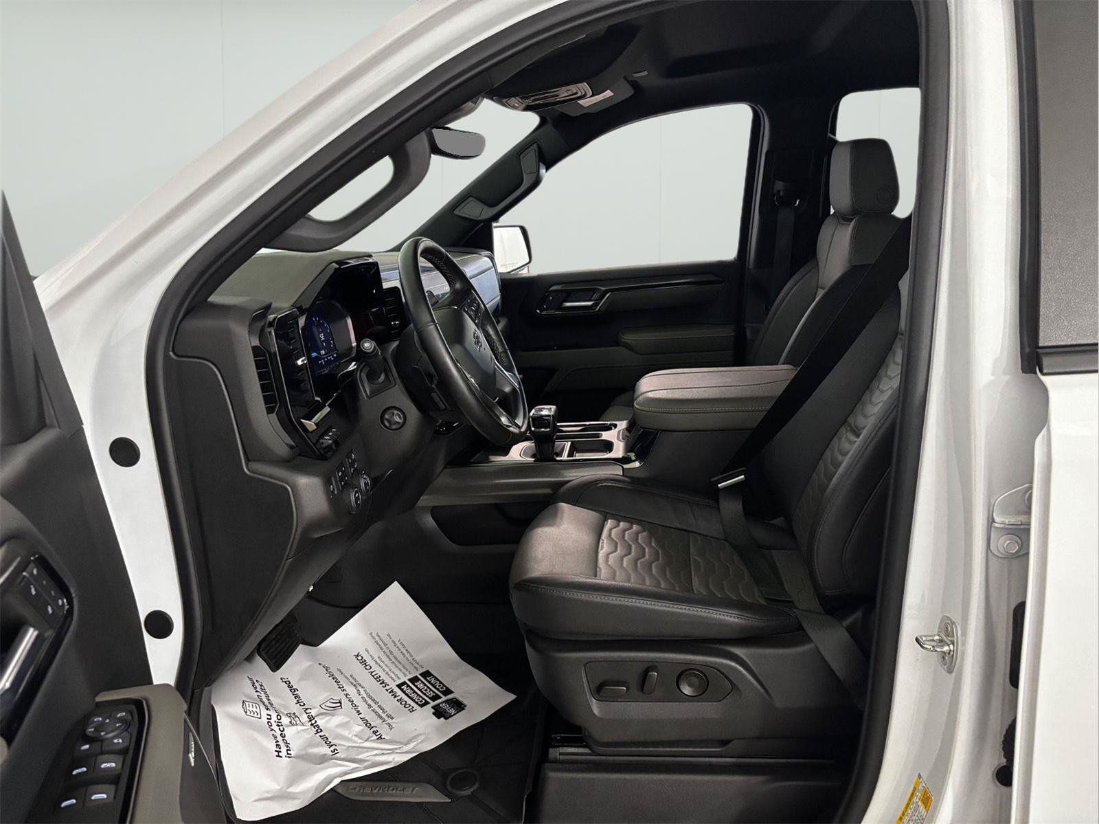 Used 2024 Chevrolet Silverado 1500 ZR2 w/ Technology Package AWD/4WD image 11