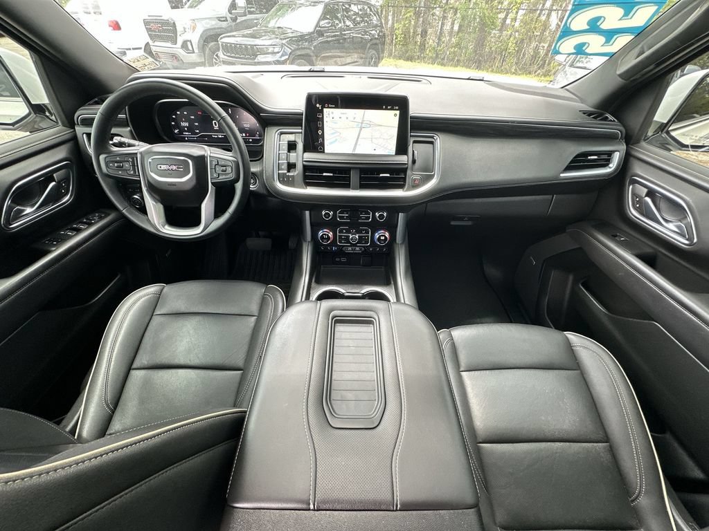 Certified 2023 GMC Yukon SLT w/ SLT Premium Package AWD/4WD image 21