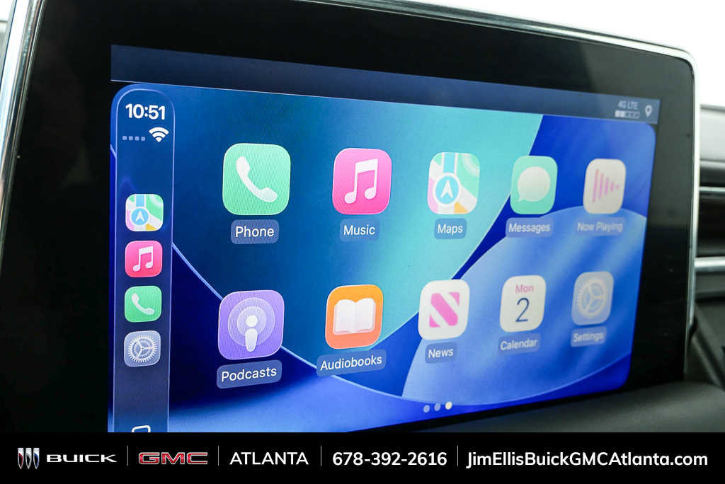 Used 2021 Chevrolet Suburban Z71 w/ Luxury Package image 16