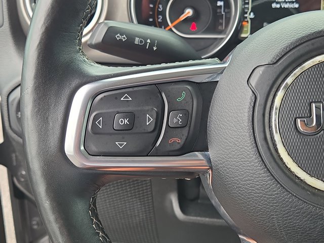 Used 2018 Jeep Wrangler Unlimited Sahara w/ Cold Weather Group AWD/4WD image 24