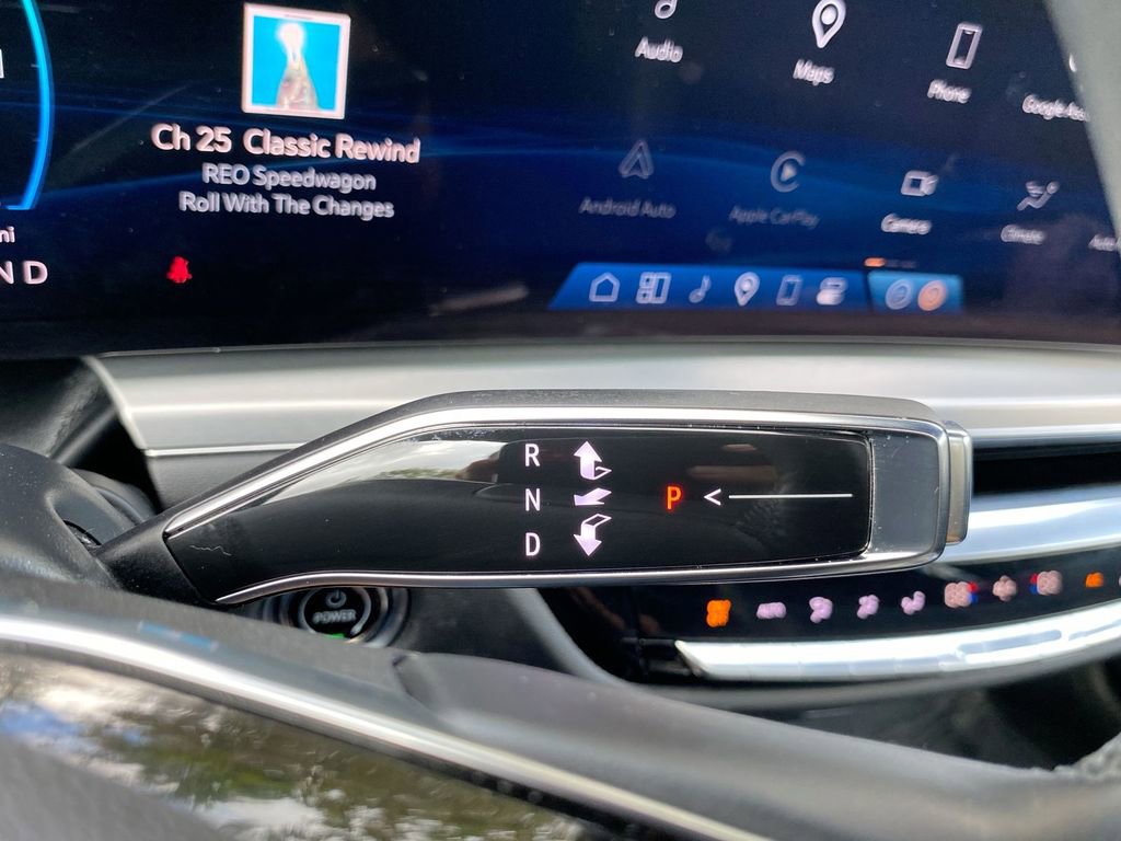 Used 2024 Cadillac Lyriq Sport image 16