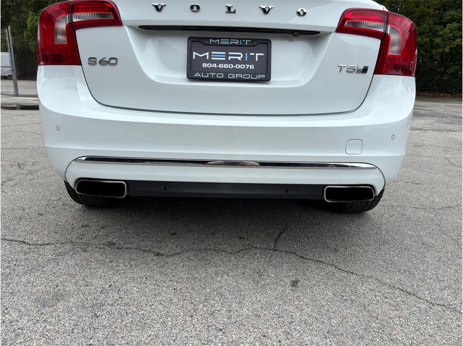 Used 2016 Volvo S60 T5 Inscription Platinum w/ Climate Package AWD/4WD image 16