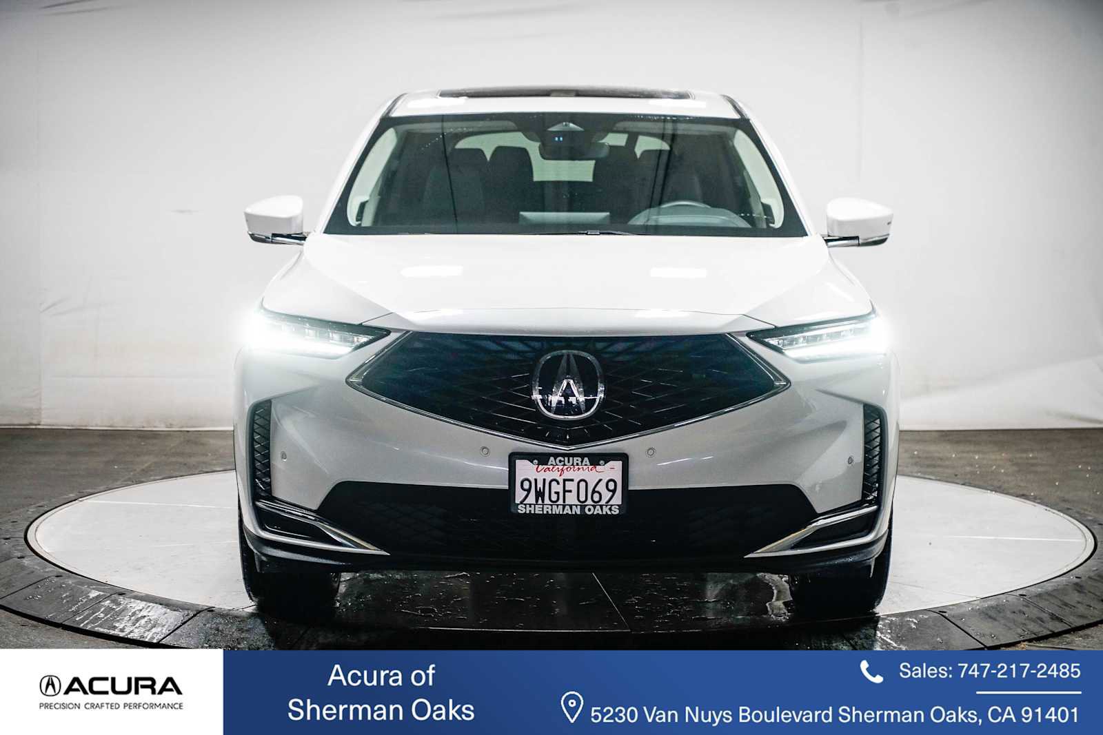 Used 2025 Acura MDX SH-AWD w/ Technology Package image 17