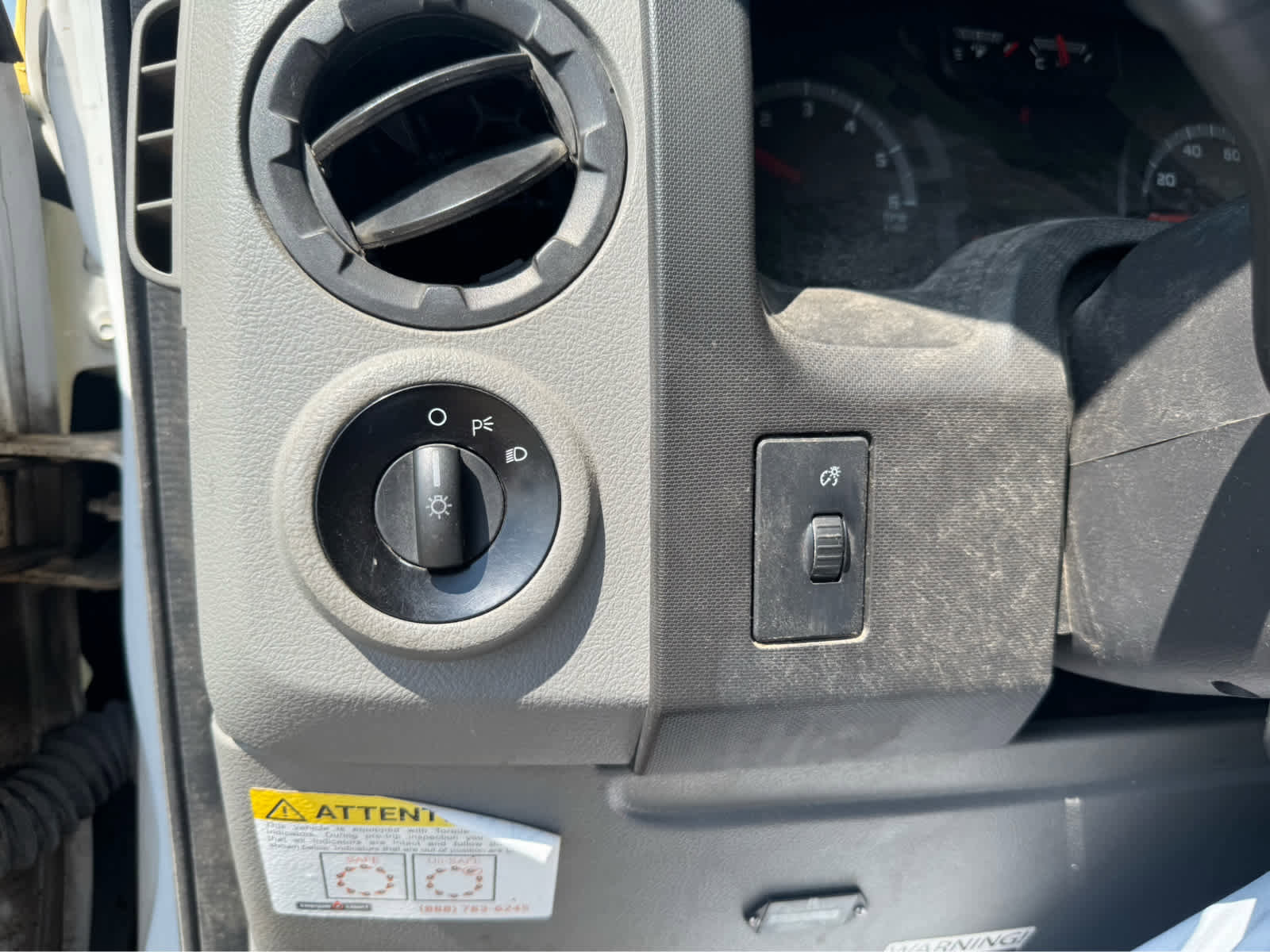 Used 2018 Ford E-450 and Econoline 450 Super Duty w/ Power Windows & Locks Group RWD image 17