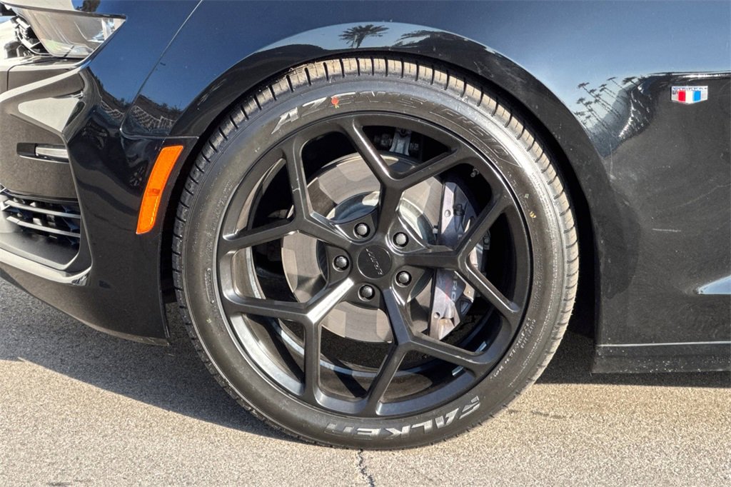 Used 2020 Chevrolet Camaro SS image 32