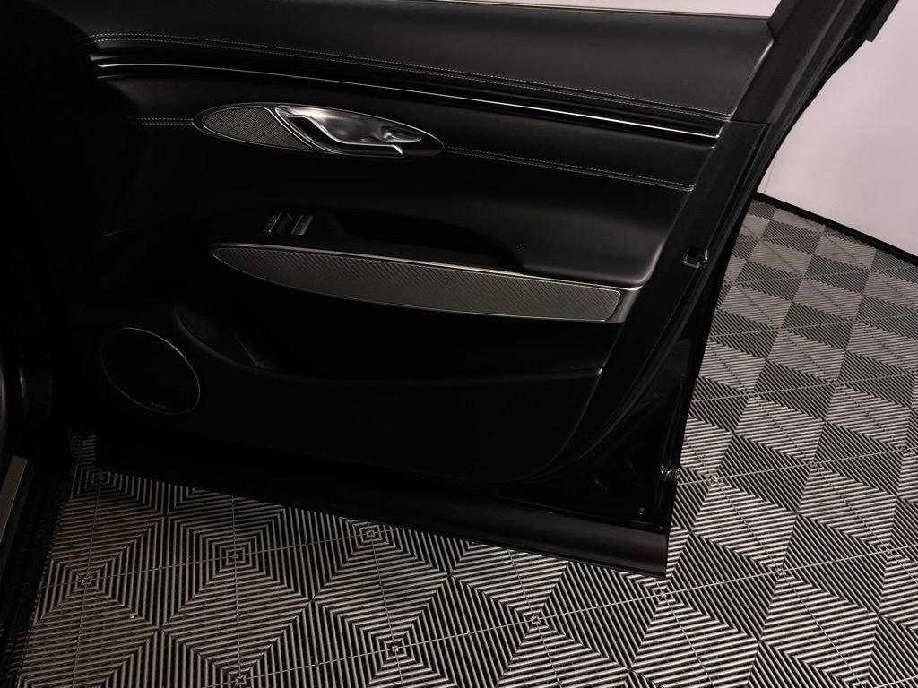 Used 2025 Genesis GV70 2.5T Sport Prestige w/ Sport Prestige Package image 35