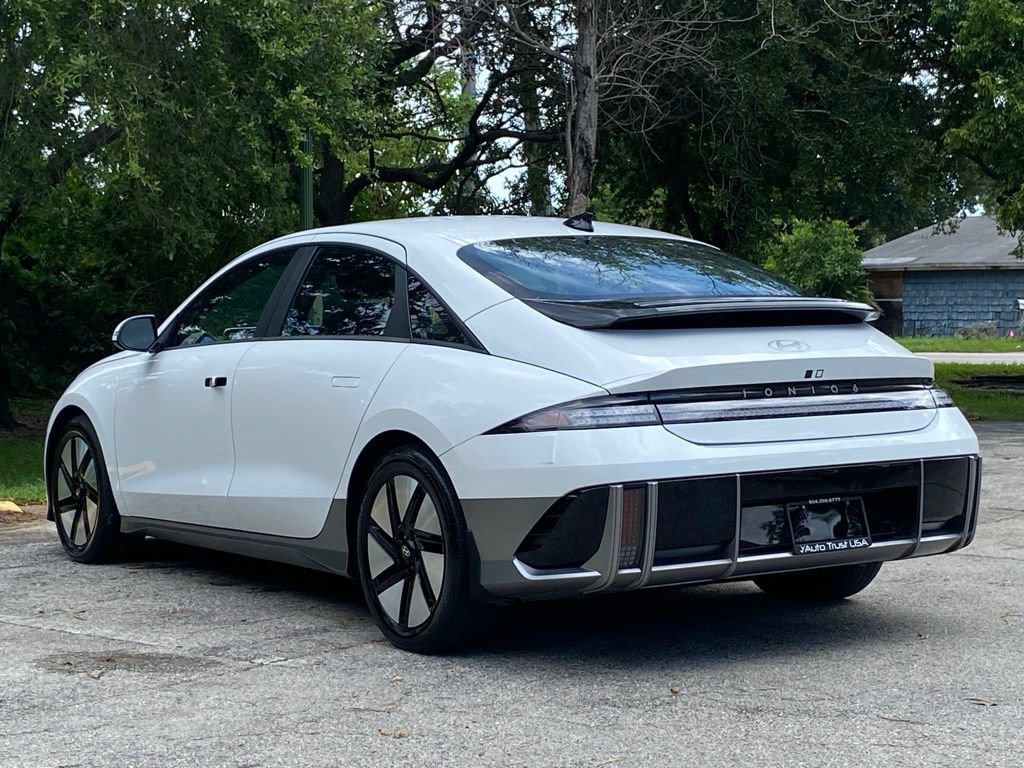 Used 2023 Hyundai Ioniq 6 SE RWD image 5