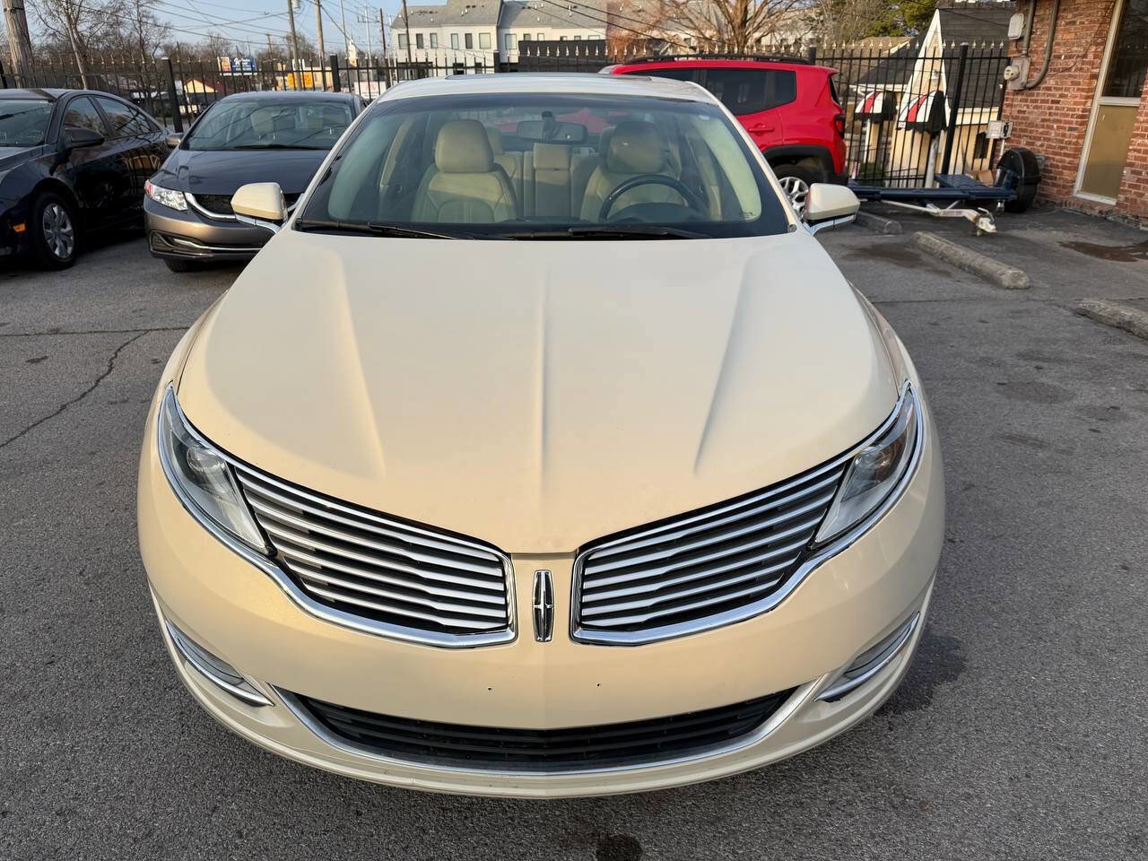 Used 2015 Lincoln MKZ Hybrid w/ Equipment Group 202A Reserve FWD image 3