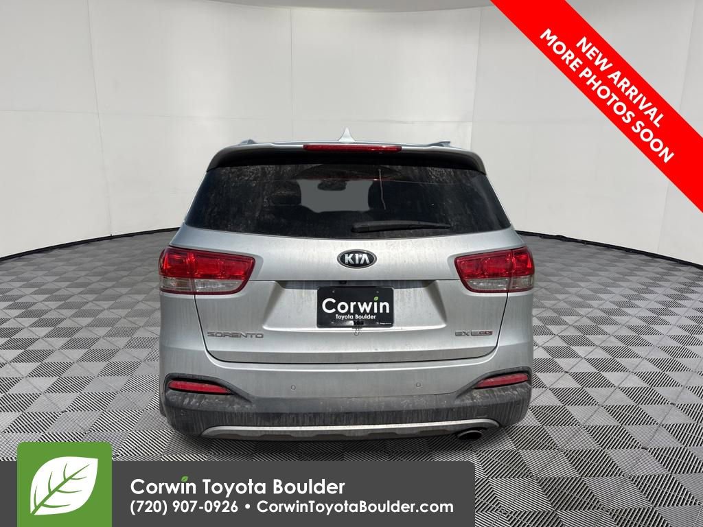 Used 2017 Kia Sorento EX AWD/4WD image 6