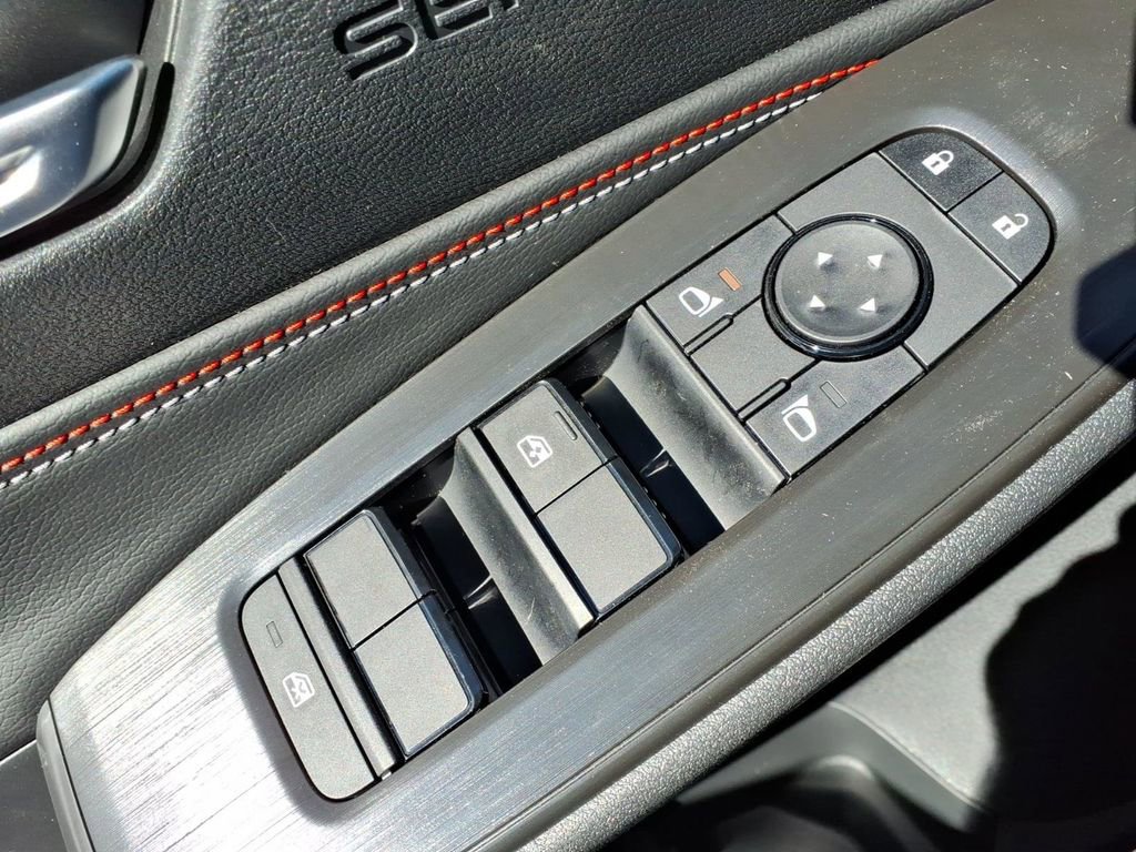 New 2026 Nissan Sentra SR image 17