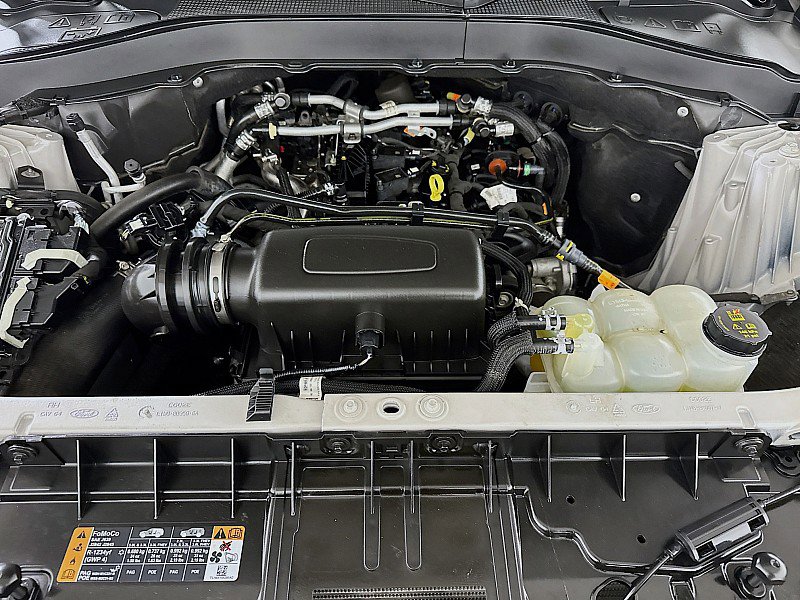 Used 2022 Ford Explorer XLT w/ Equipment Group 202A image 31