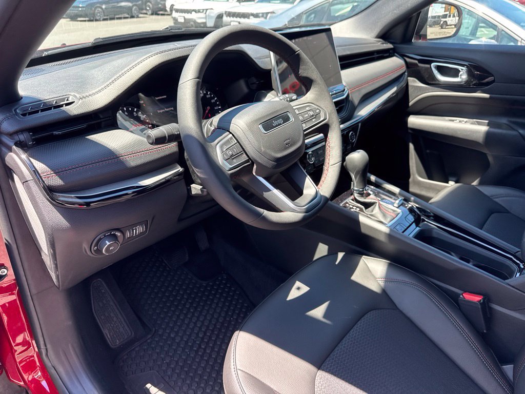 New 2026 Jeep Compass Trailhawk AWD/4WD image 10