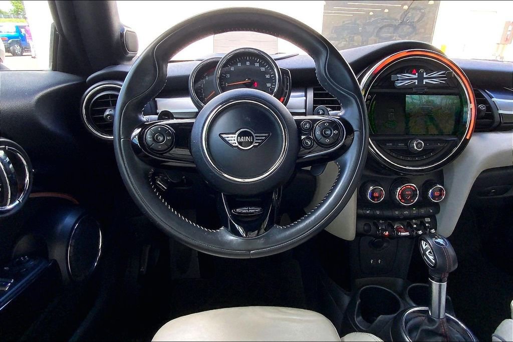 Used 2019 MINI Cooper S FWD image 3
