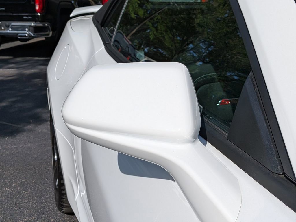 Used 2020 Chevrolet Camaro SS RWD image 10