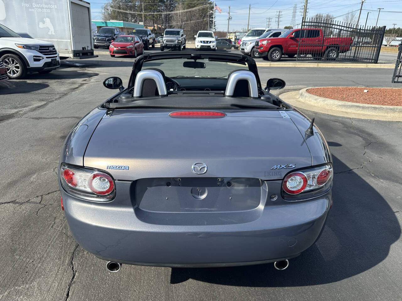 Used 2008 MAZDA MX-5 Miata Sport image 11