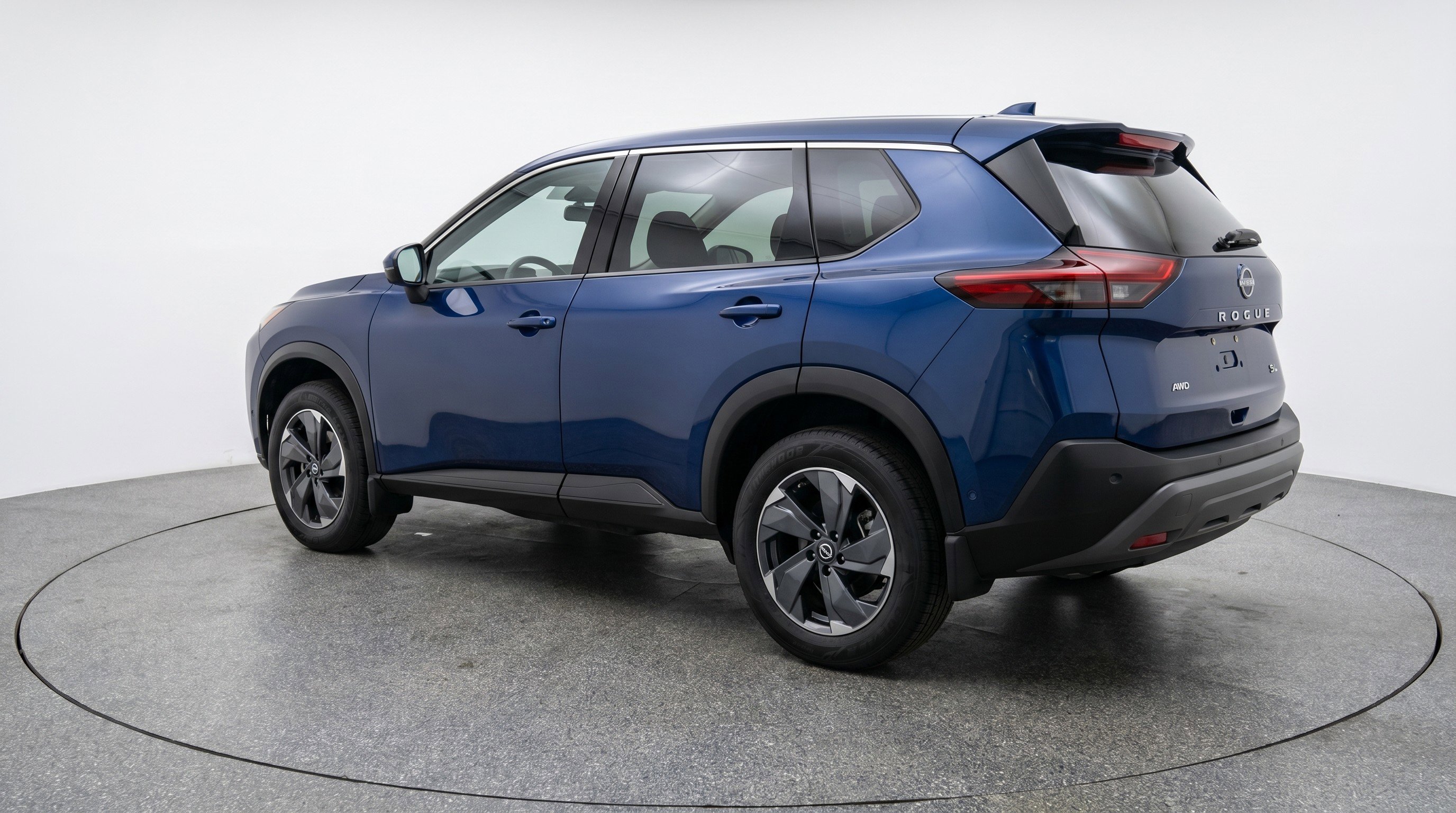 Used 2025 Nissan Rogue SV AWD/4WD image 6