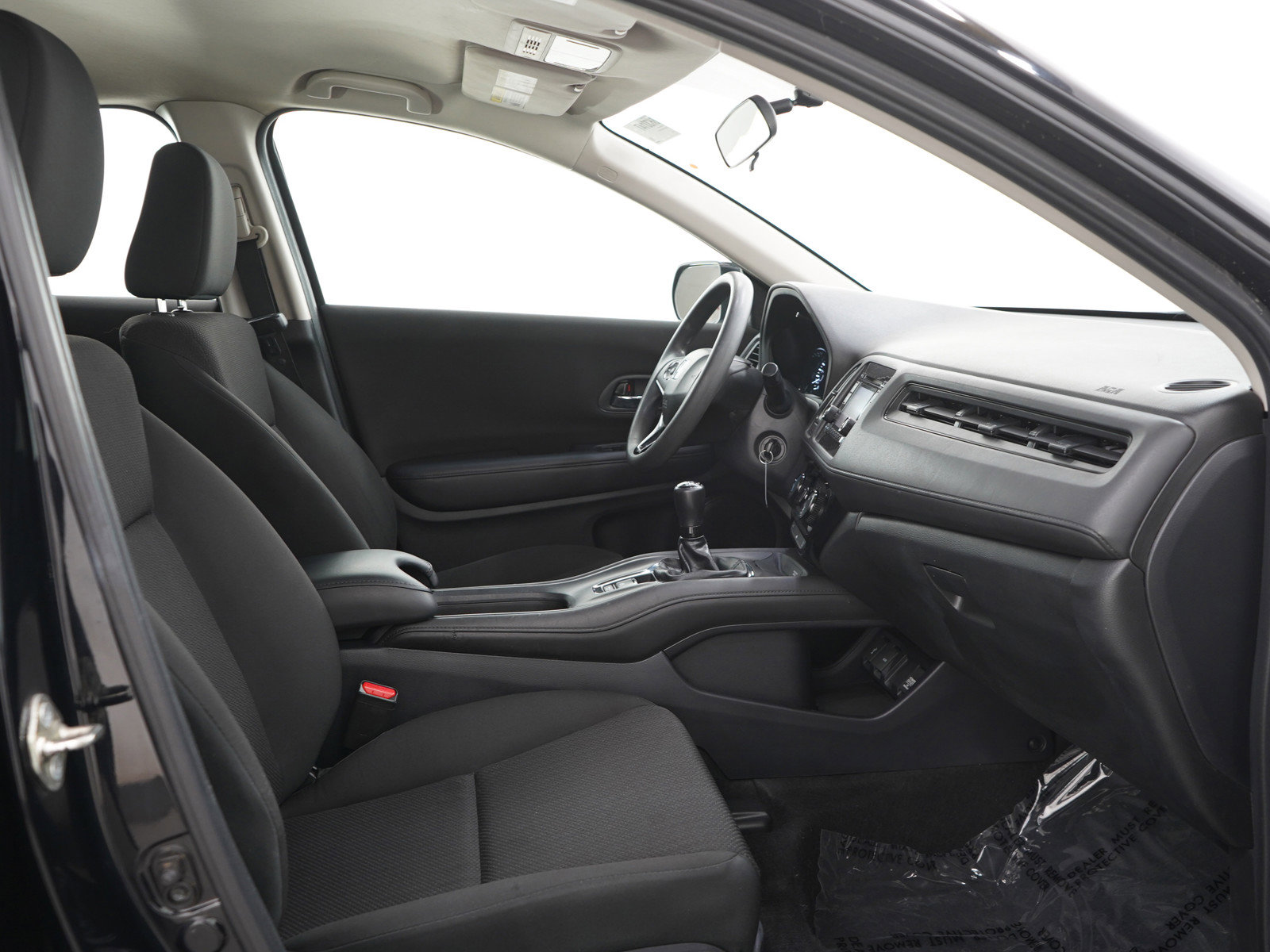 Used 2017 Honda HR-V LX image 12
